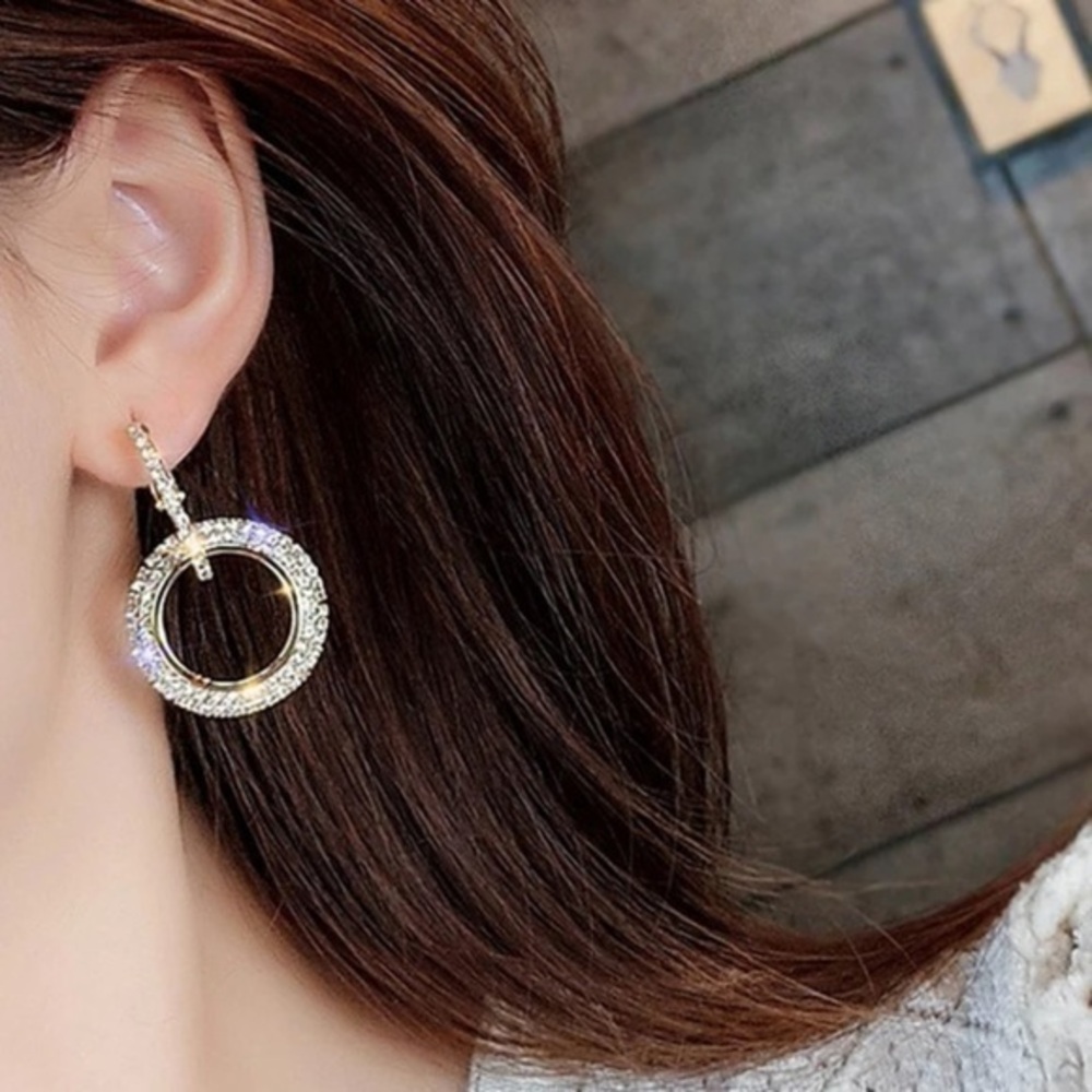 3/$30 🤍💛 Crystal Geometric Drop Earrings